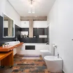 Oakmoon House 3*