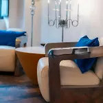 Oakmoon House