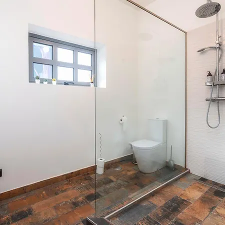 Oakmoon House Гостевой дом Фару