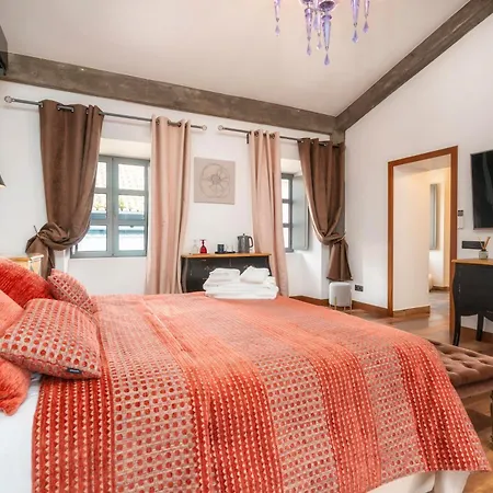 Oakmoon House Affittacamere *