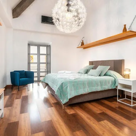 Oakmoon House Faro