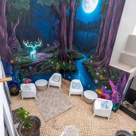 Oakmoon House *