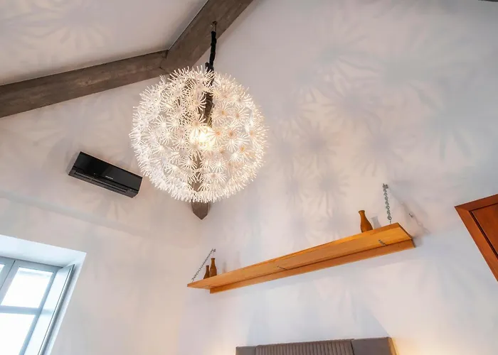 Oakmoon House